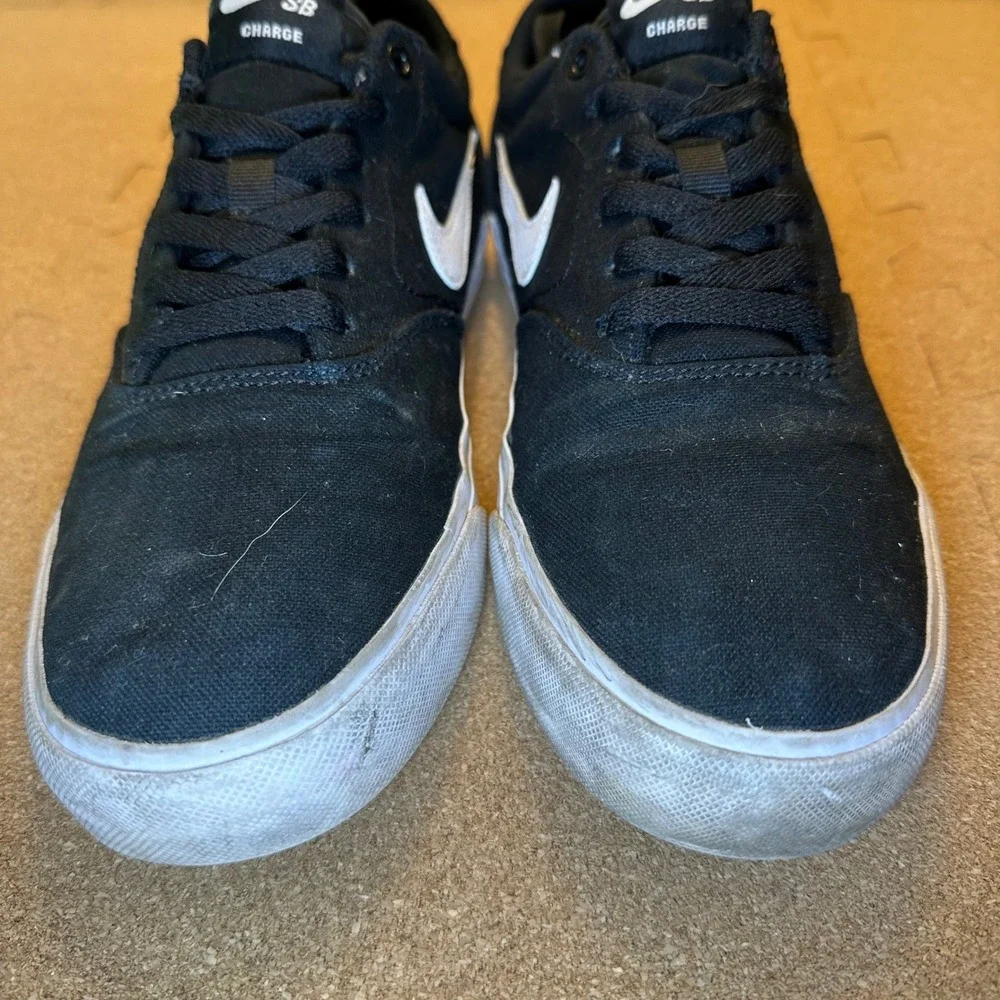 Nike SB Charge Canvas Mens 7.5 Black White Skate Shoes CD6279-002